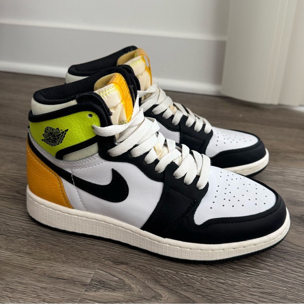 Nike White, Black, and Yellow Sneakers